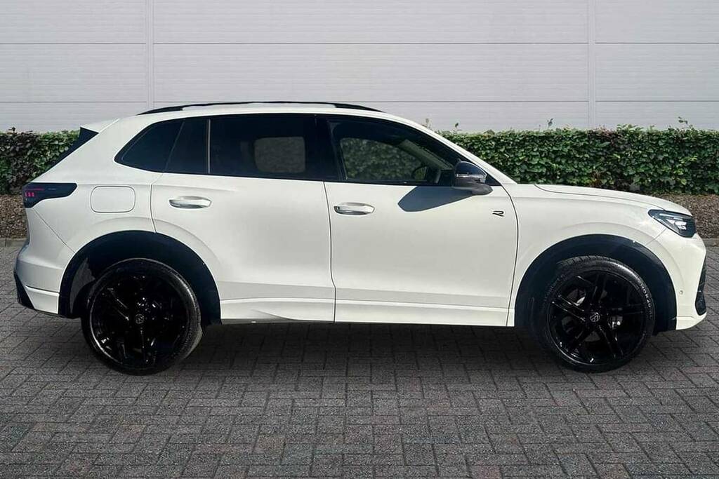 Volkswagen Tiguan 2.0 Tsi 265 4Motion Black Edition Dsg White #4