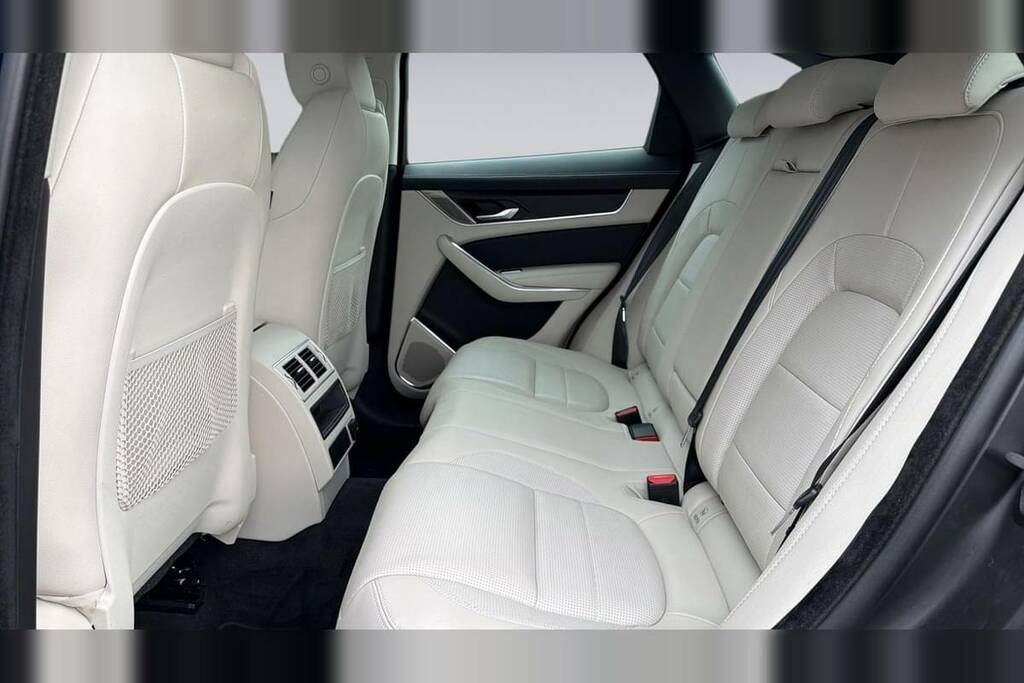 Jaguar F-Pace 3.0 D300 R-dynamic Se Awd VO72HNM Blue #4