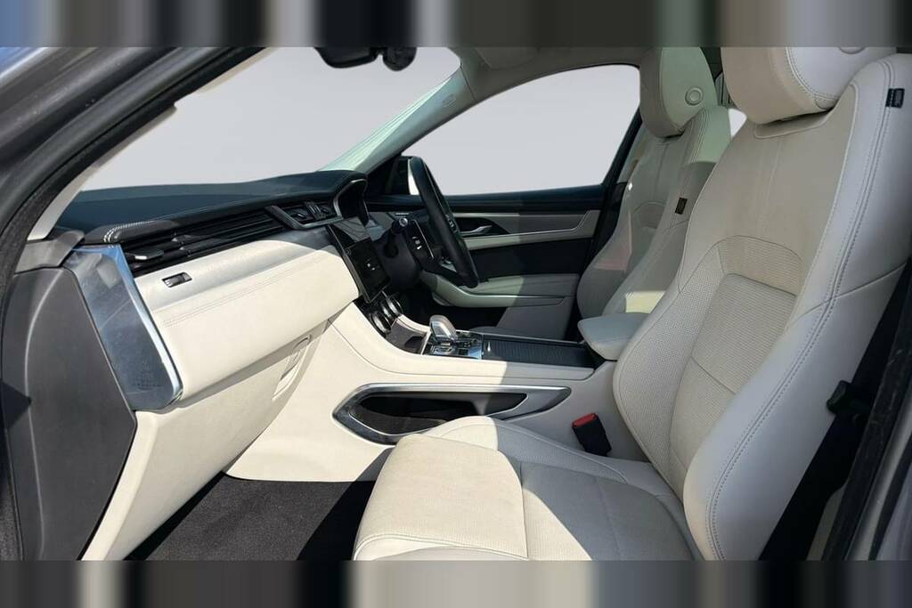Jaguar F-Pace 2.0 P250 R-dynamic Se Awd VN22ZRD Grey #3