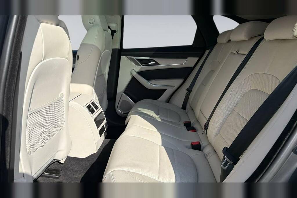 Jaguar F-Pace 2.0 P250 R-dynamic Se Awd VN22ZRD Grey #4