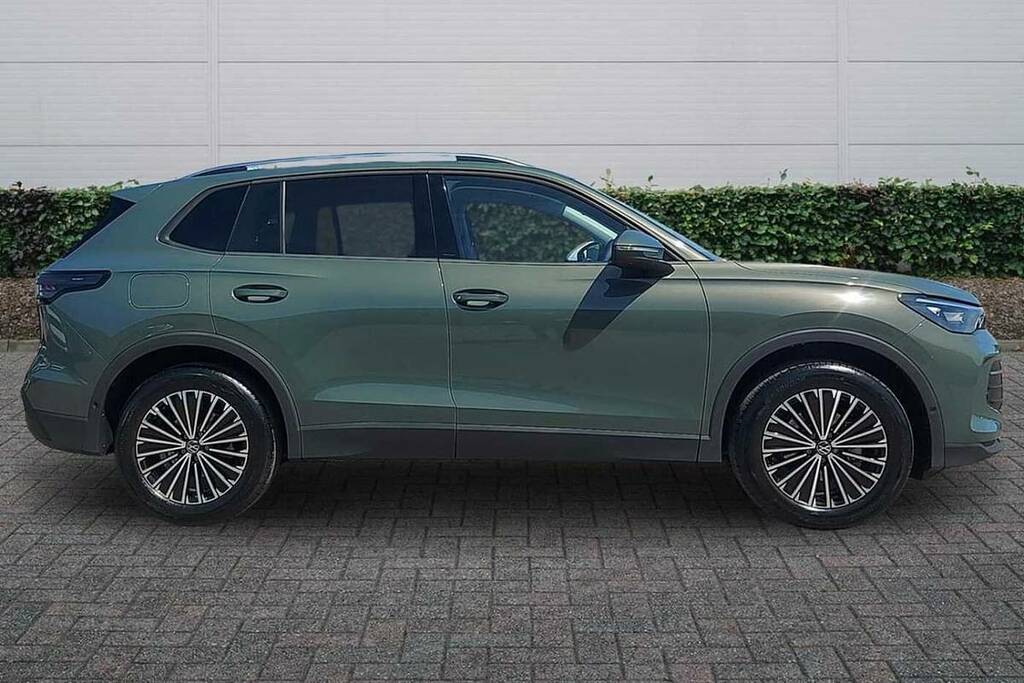 Volkswagen Tiguan 1.5 Etsi 150 Match Dsg BV26VCD Green #4