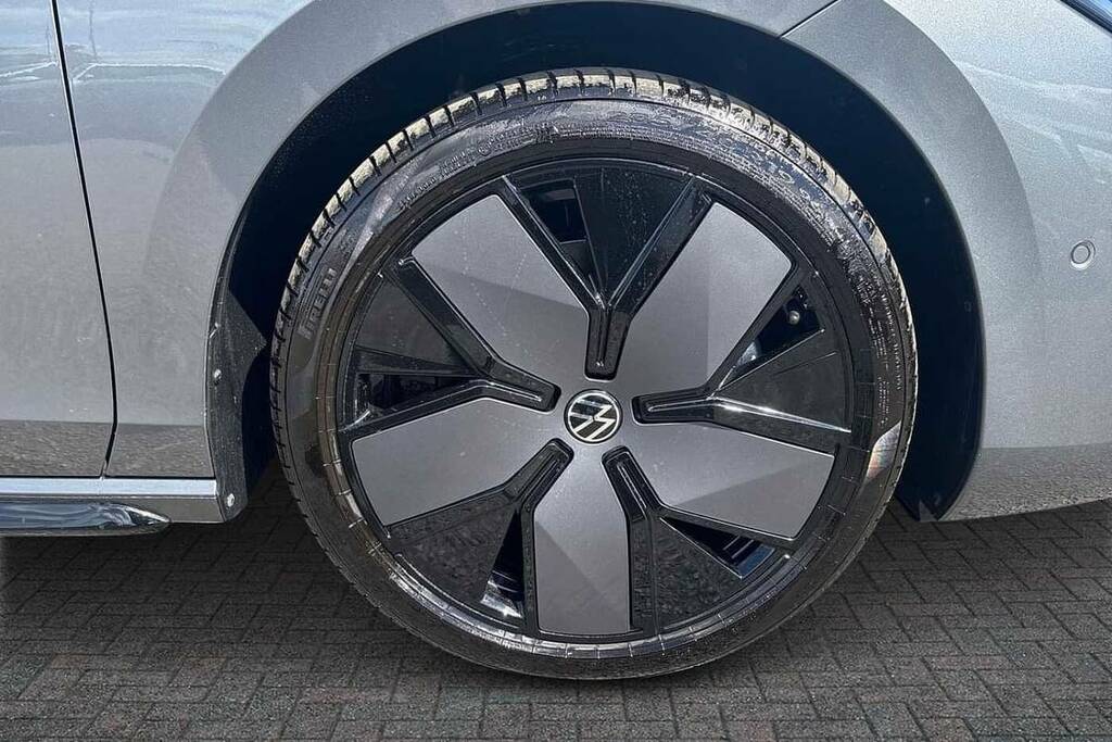 Volkswagen Passat 1.5 Tsi Ehybrid Black Edition Dsg Black #5
