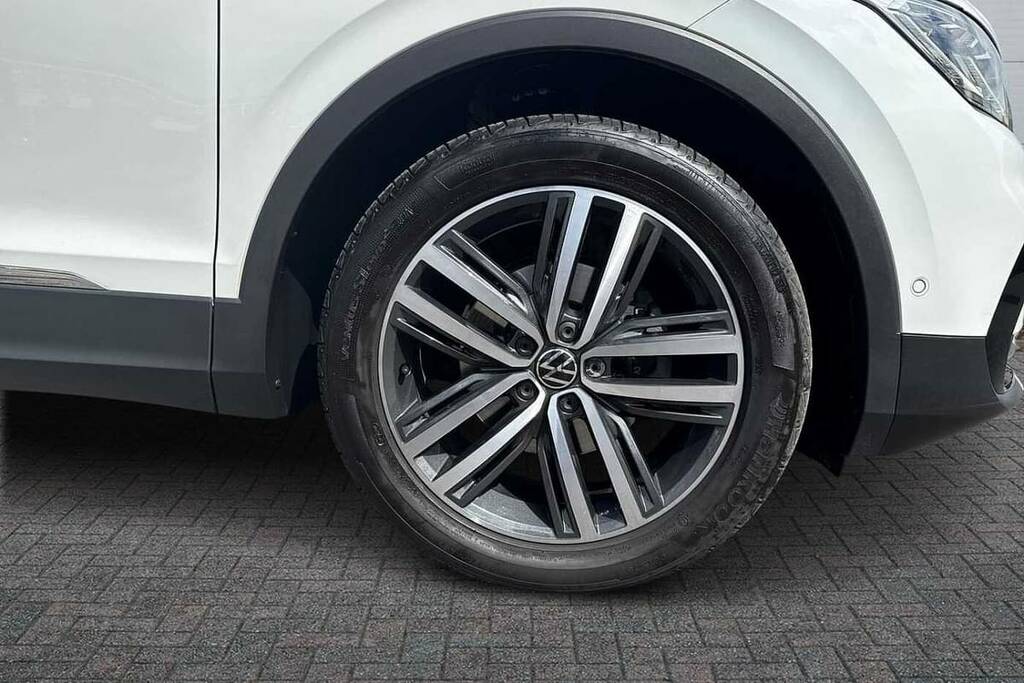 Volkswagen Tiguan 1.5 Tsi 150 Elegance Dsg VA73PHX White #5