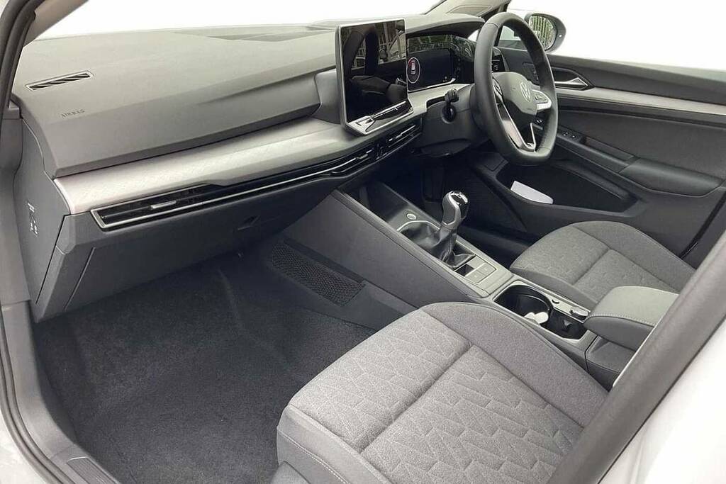 Volkswagen Golf 1.5 Tsi 150 Match VU26CUV White #2