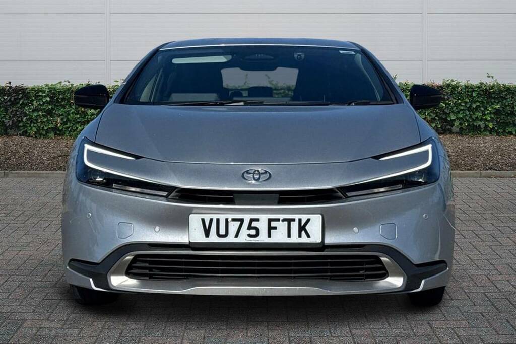 Toyota Prius 2.0 Phev Design Cvt VU75FTK Silver #3