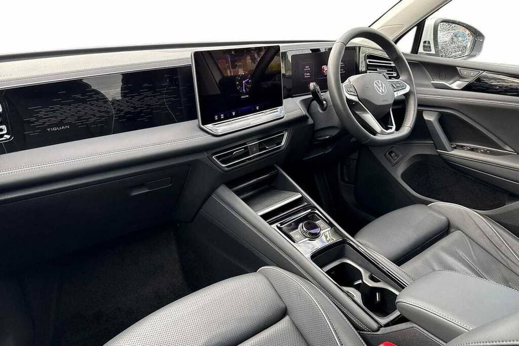 Volkswagen Tiguan 1.5 Etsi 150 Elegance Dsg VO24SFX White #2