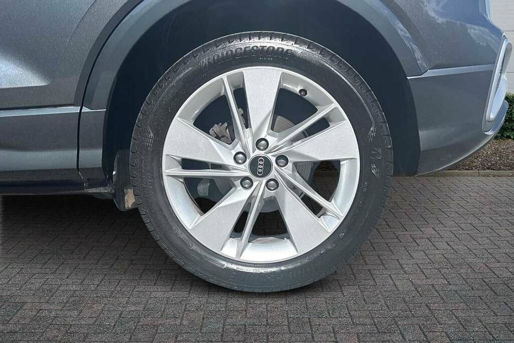 Audi Q2 35 Tfsi S Line S Tronic VK24OZO Grey #5