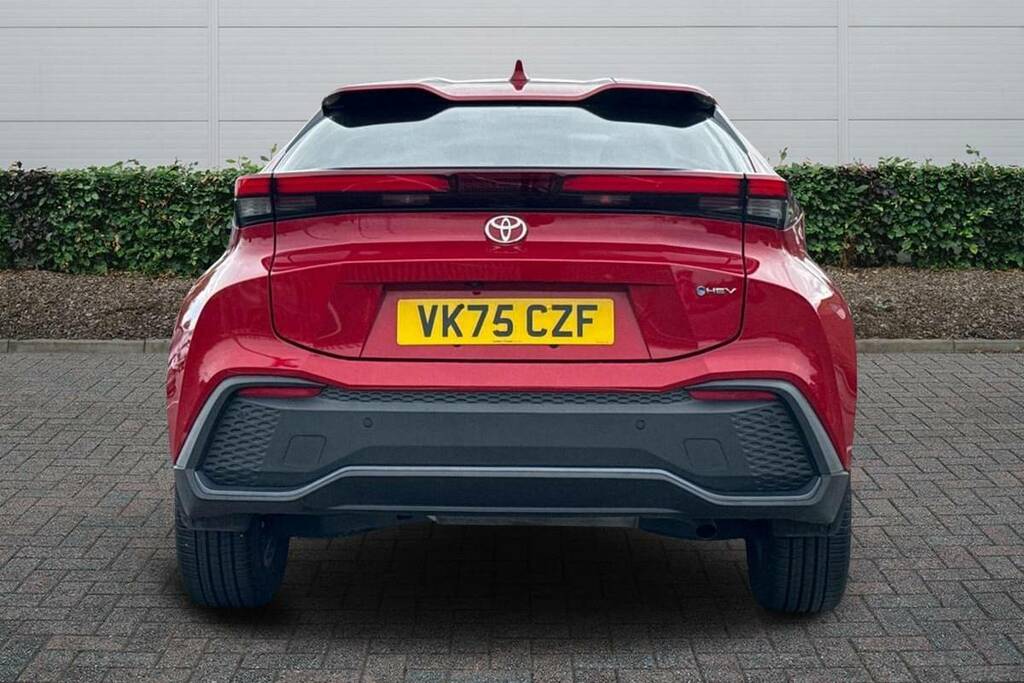 Toyota C-Hr 1.8 Hybrid Design Cvt VK75CZF Red #4