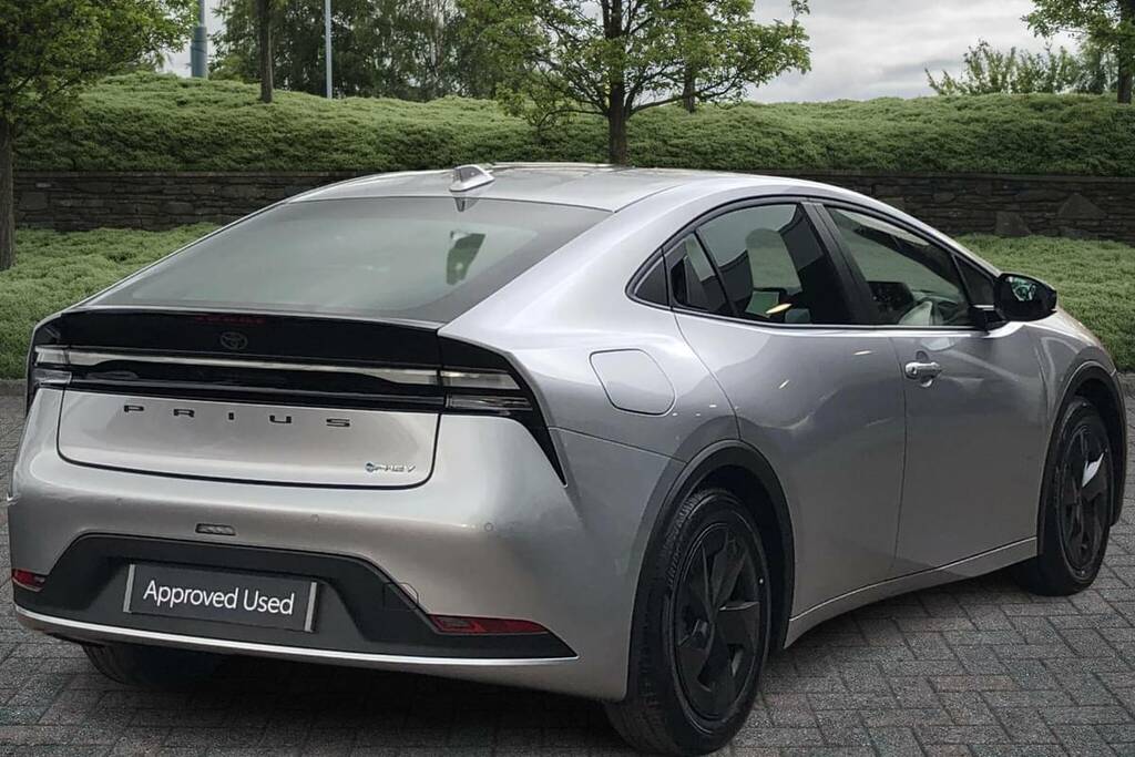 Toyota Prius 2.0 Phev Design Cvt VU75ZYK Silver #3