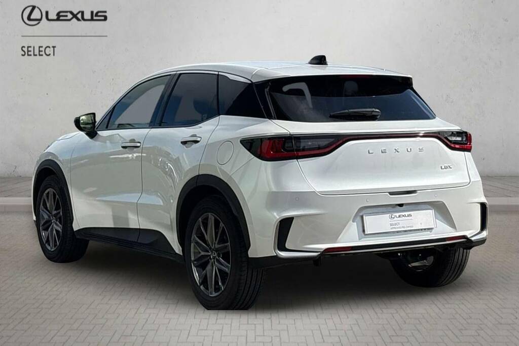 Lexus LBX 1.5 Premium Plus E-cvt FY25SZC White #4