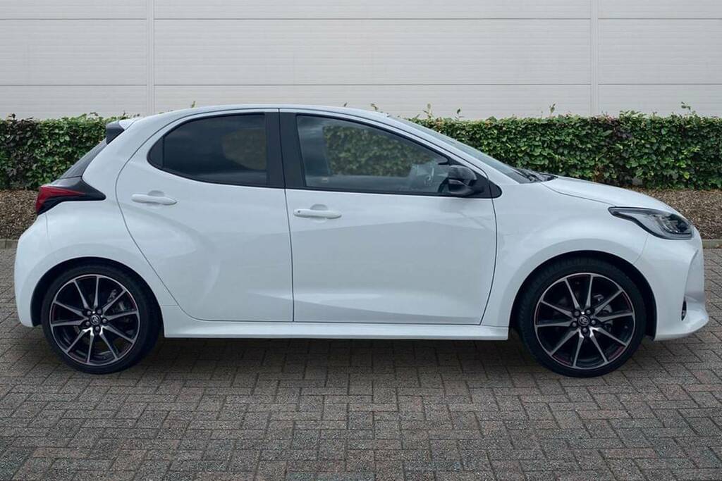 Toyota Yaris 1.5 Hybrid Gr Sport Cvt BP73JMV White #5