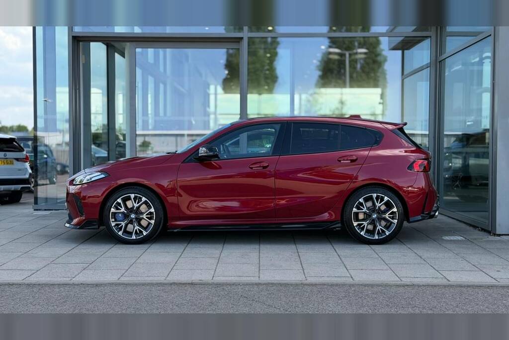 BMW 1 Series M135 Xdrive Step BX75OAC Red #3