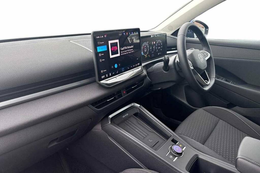 Volkswagen T-Roc 1.5 Etsi 150 Life Dsg BV26WDO Blue #2
