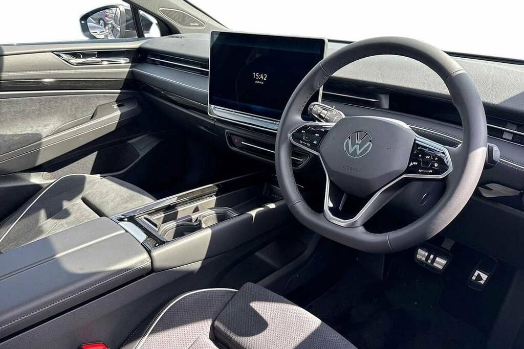 Volkswagen ID.7 210Kw Match Pro S Plus 86Kwh Black #6