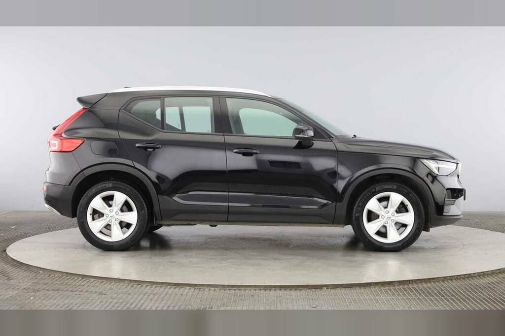 Volvo XC40 2.0 B3p Core WD72GGU Black #3