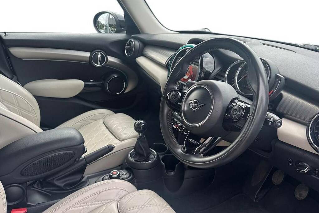 Mini Hatch 1.5 Cooper Exclusive II DA69YNF Black #6