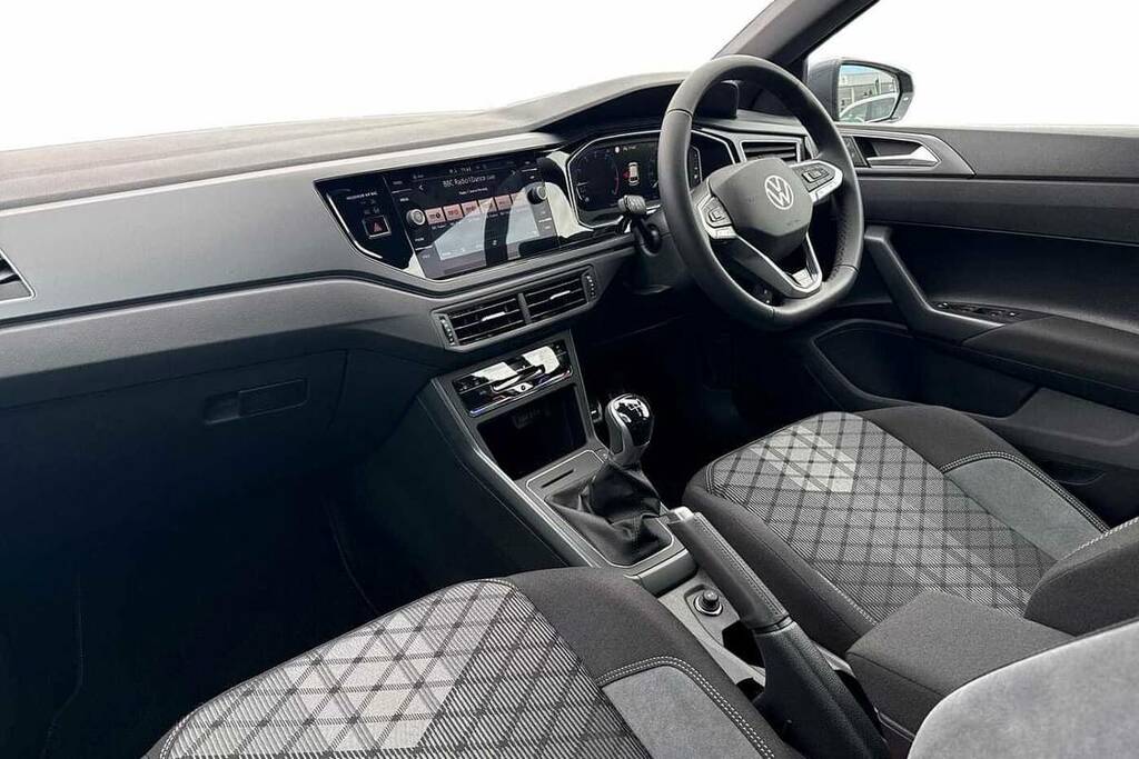 Volkswagen Polo 1.0 Tsi R-line VX26YZL Grey #2