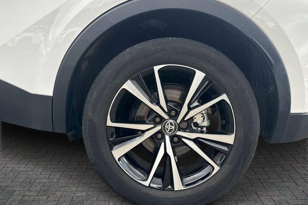 Toyota C-Hr 1.8 Hybrid Design Cvt FG25EXH White #6
