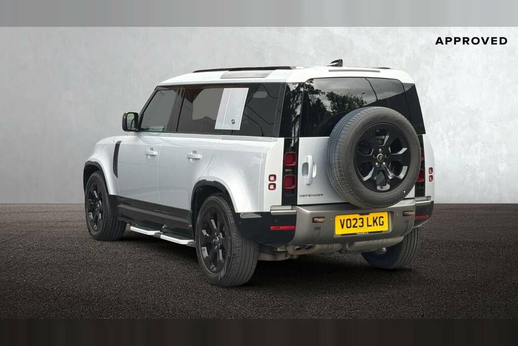 Land Rover Defender 110 3.0 D300 X-dynamic Hse 110 VO23LKG Silver #2
