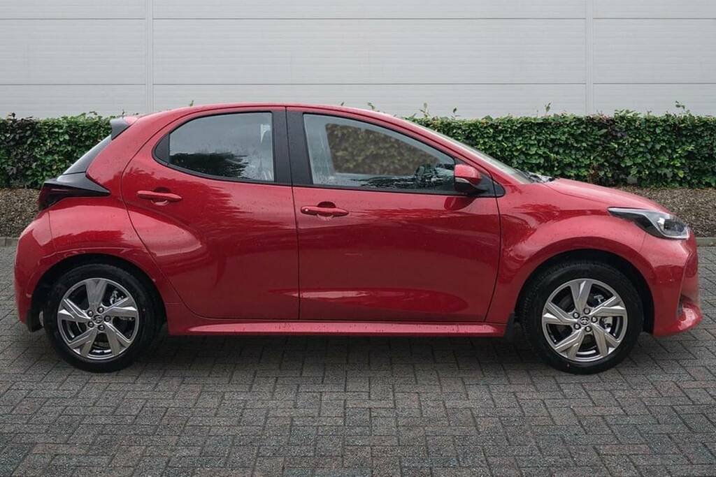 Toyota Yaris 1.5 Hybrid Icon Cvt VK26TBY #4