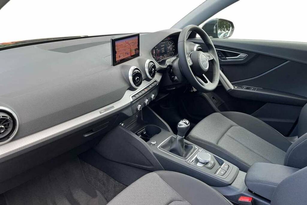Audi Q2 30 Tfsi Sport Grey #2
