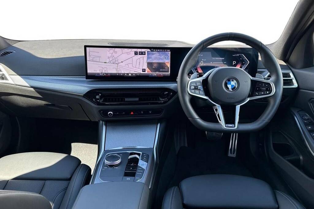 BMW 3 Series 320I M Sport Step YB25BWJ Blue #4