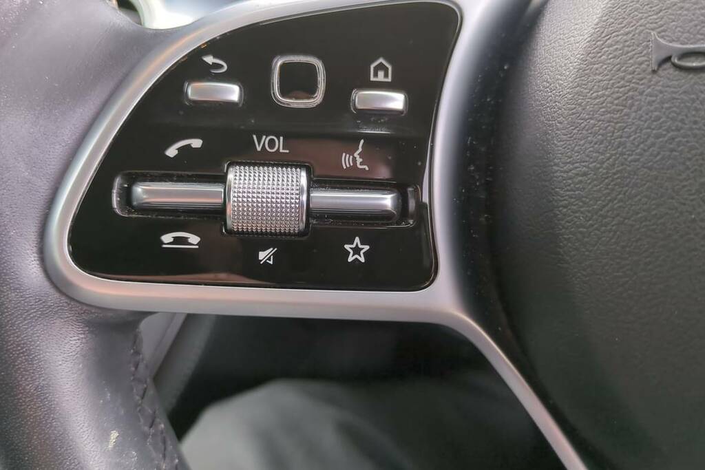 Mercedes-Benz E Class E220d Se 9G-tronic FV19VWJ Black #5
