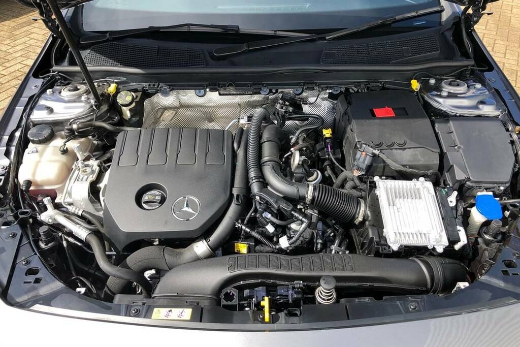 Mercedes-Benz CLA Class 180 Amg Line Premium Tip KP24ZLK Grey #5