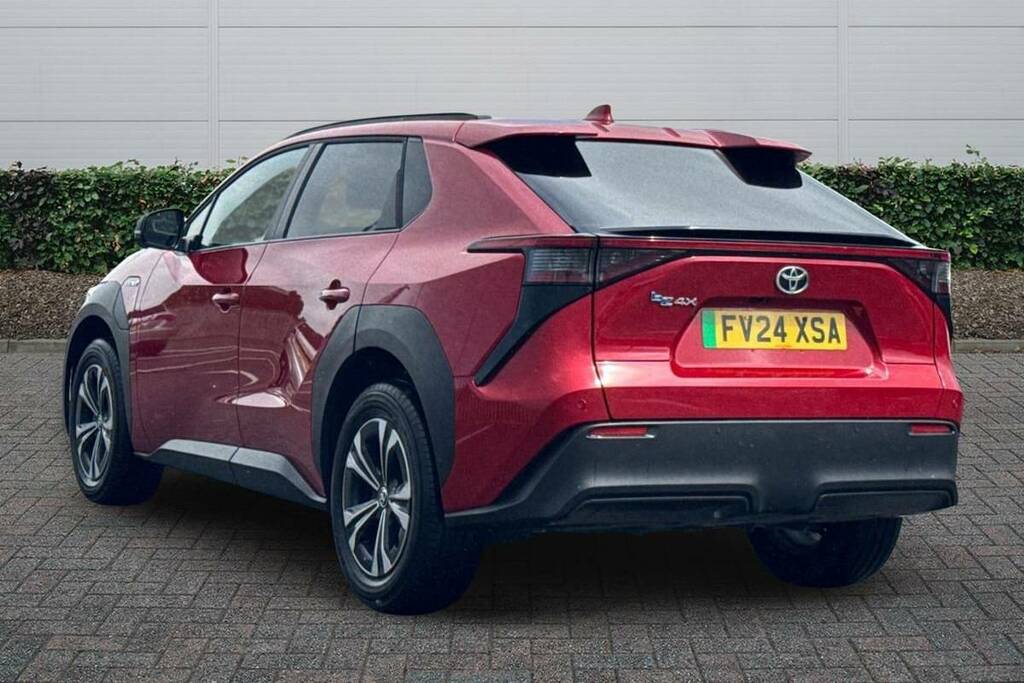 Toyota bZ4X 150Kw Motion 71.4Kwh 11Kw Red #2