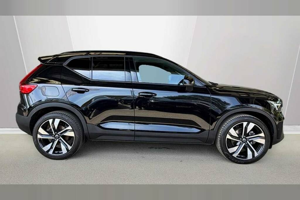 Volvo XC40 2.0 B4p Ultimate Dark CK23FUW Black #2