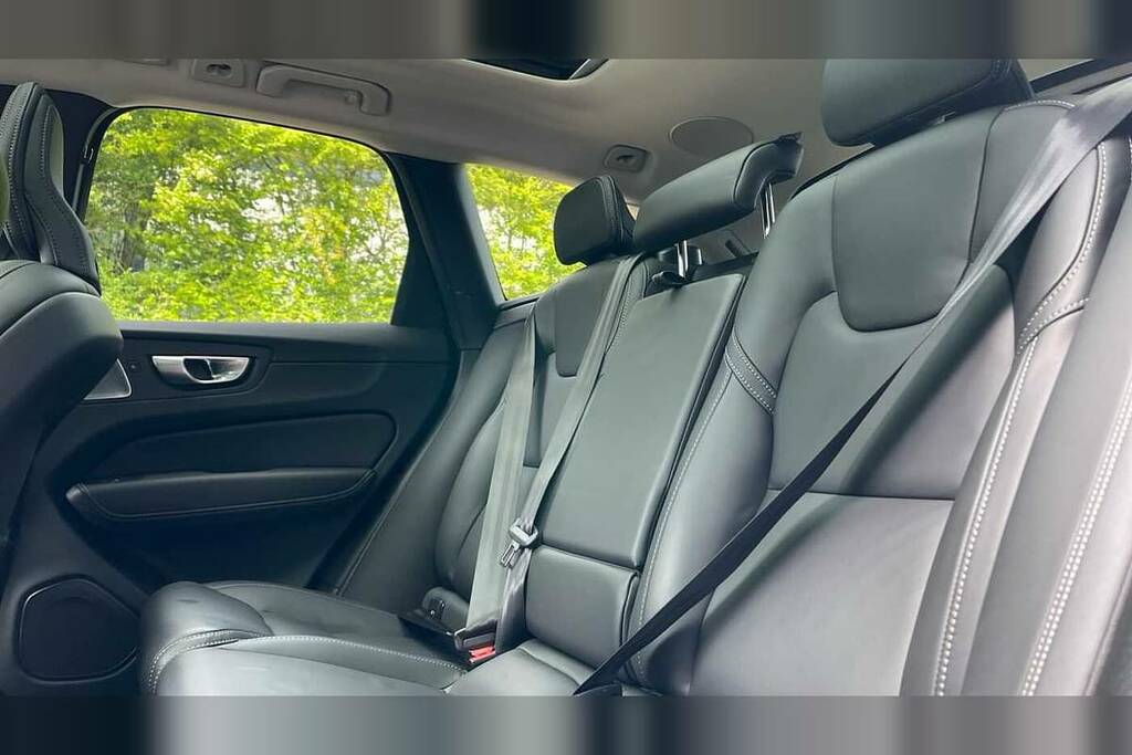 Volvo XC60 2.0 B5p Ultimate Dark Awd Geartronic LM73SLZ Grey #5