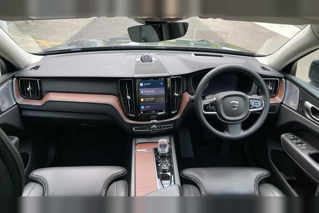 Volvo XC60 2.0 B5p Ultimate Dark Awd Geartronic LM73SLZ Grey #4