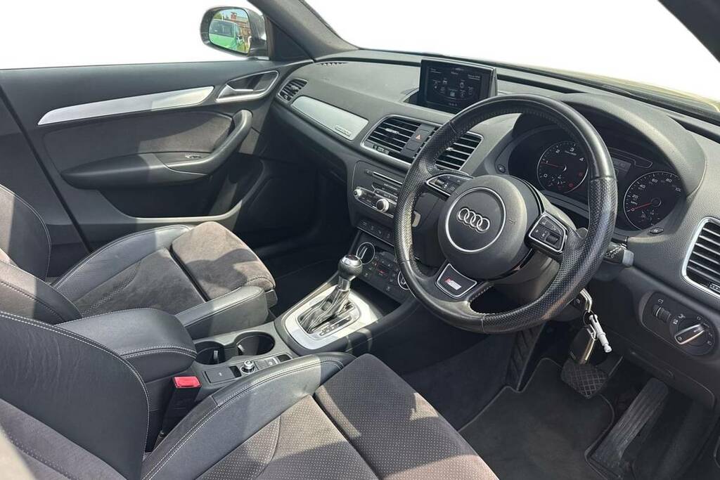 Audi Q3 2.0 Tdi 184 Quattro S Line Plus S Tronic GC16JYB Grey #4