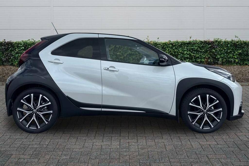 Toyota Aygo X 1.5 Hybrid Gr Sport Cvt White #5