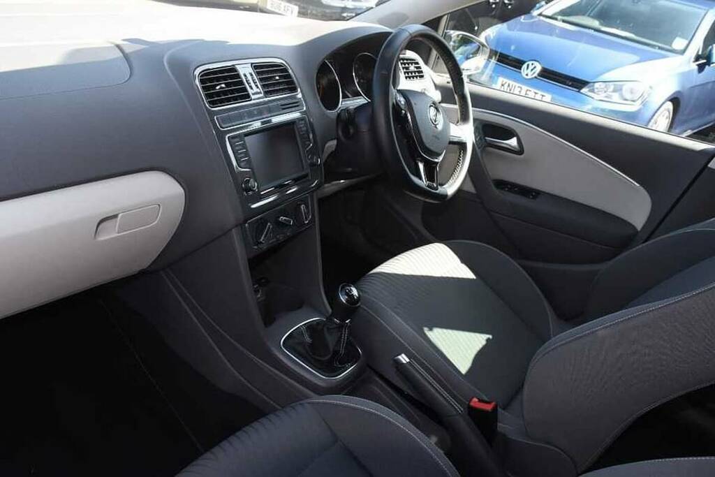 Volkswagen Polo 1.2 Tsi Se Design BK16WLH Silver #2