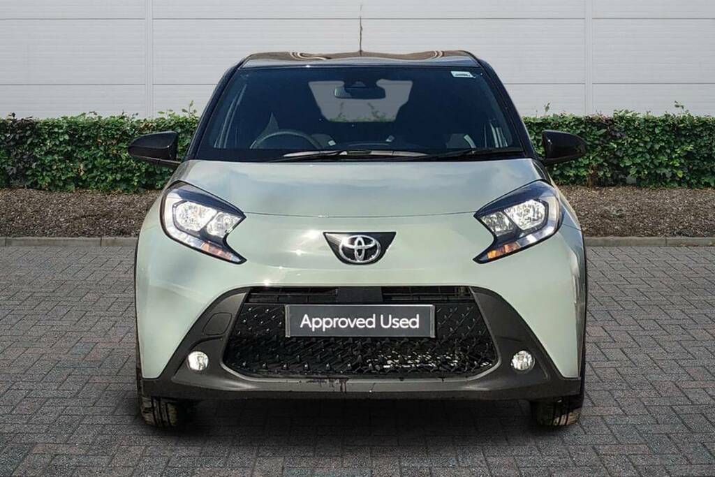 Toyota Aygo X 1.0 Vvt-i Edge VO75NNK #2