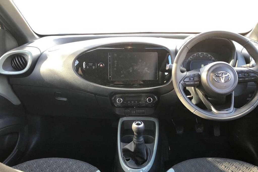 Toyota Aygo X 1.0 Vvt-i Edge VO75NNK #6