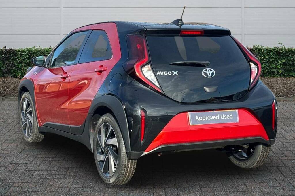 Toyota Aygo X 1.0 Vvt-i Edge BP75AEK  #2