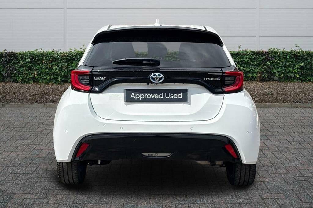 Toyota Yaris 1.5 Hybrid Excel Cvt VK73YMG White #6