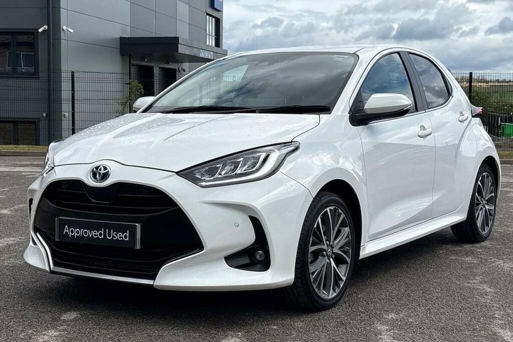 Toyota Yaris 1.5 Hybrid Excel Cvt VK73YMG White #3