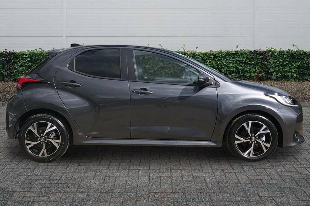 Toyota Yaris 1.5 Hybrid Design Cvt FG25ENR Grey #6