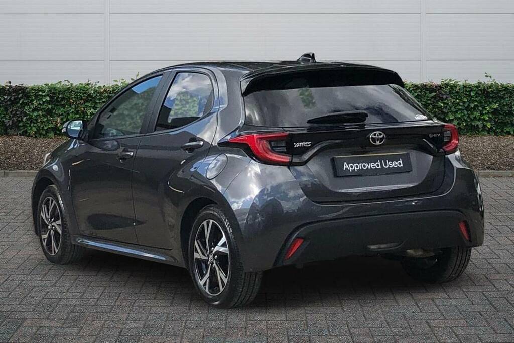 Toyota Yaris 1.5 Hybrid Design Cvt FG25ENR Grey #3