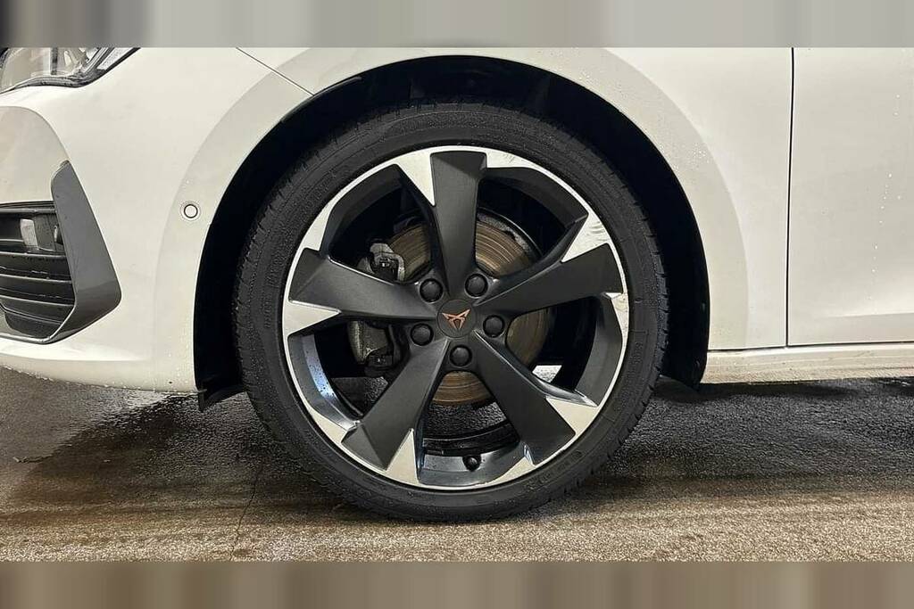 Cupra Leon 1.5 Tsi V1 DE24BGO White #5
