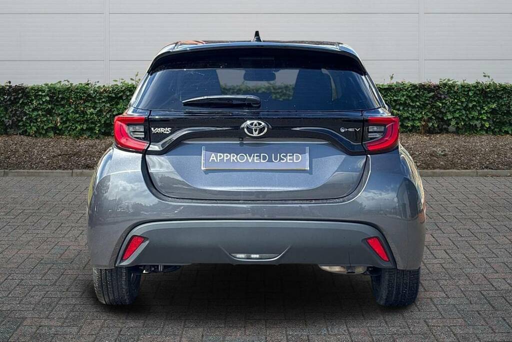 Toyota Yaris 1.5 Hybrid Design Cvt FG25ENC Grey #6