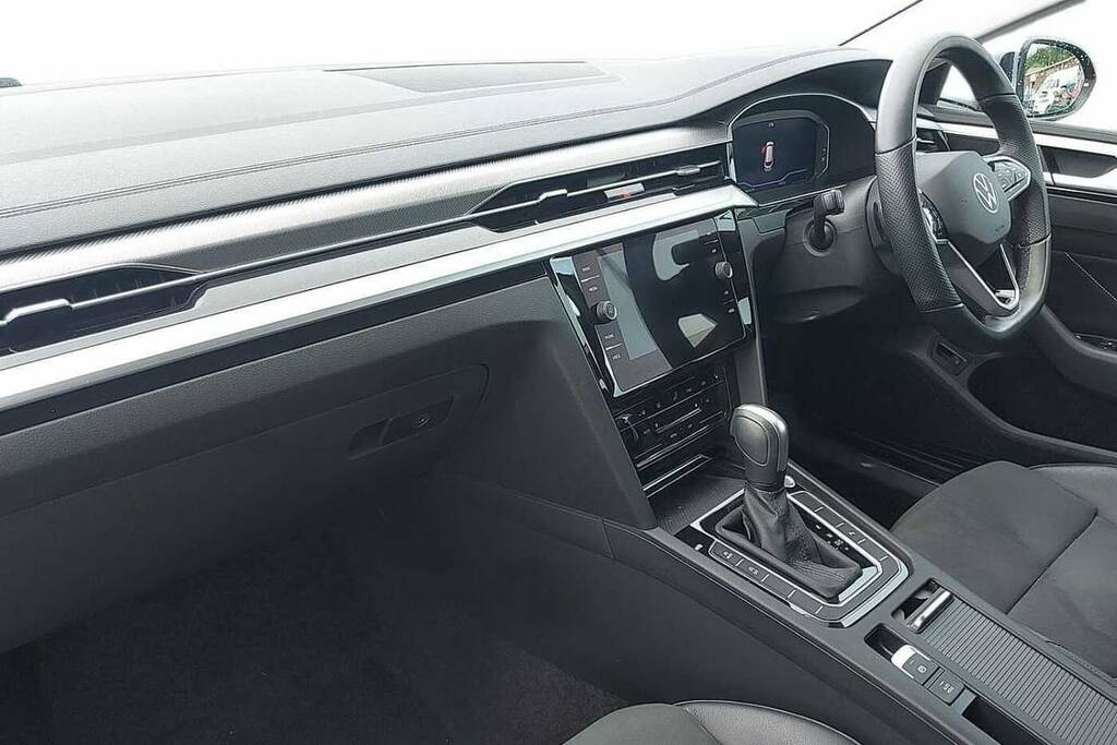 Volkswagen Arteon Elegance 2.0 Tdi 150Ps 7-Speed Dsg VF23KGP Red #2