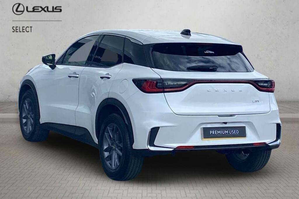 Lexus LBX 1.5 Premium E-cvt FV24ULH White #4