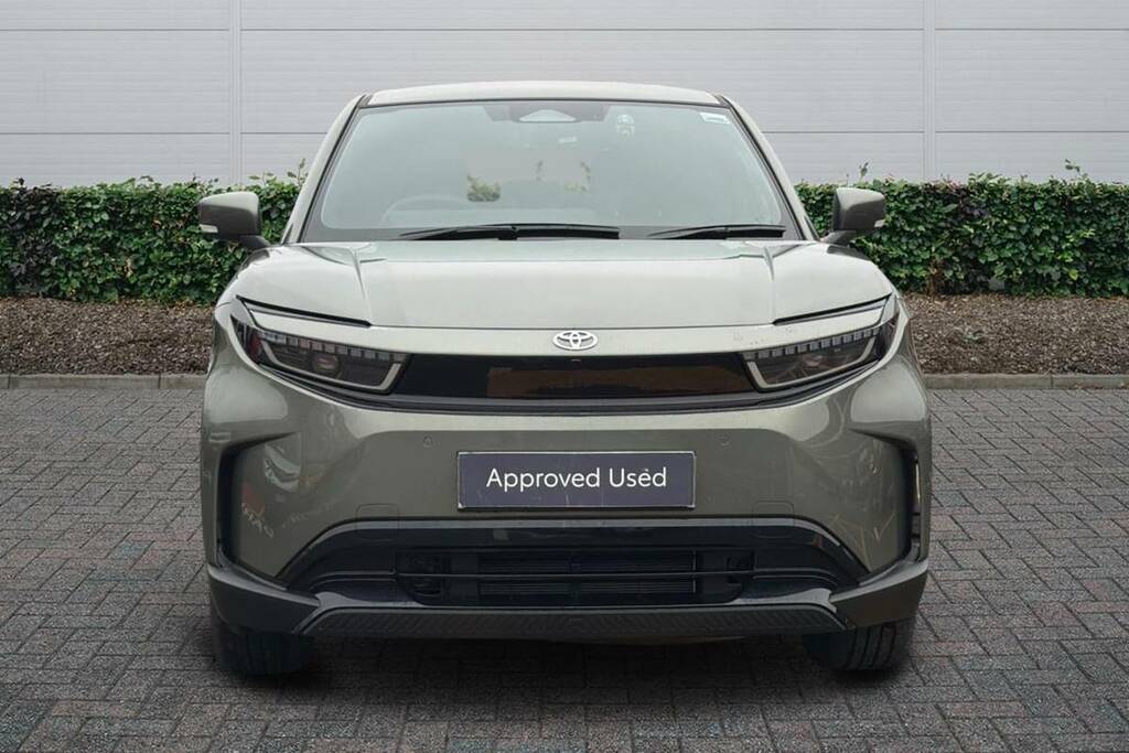 Toyota Urban Cruiser 128Kw Design 61Kwh #3