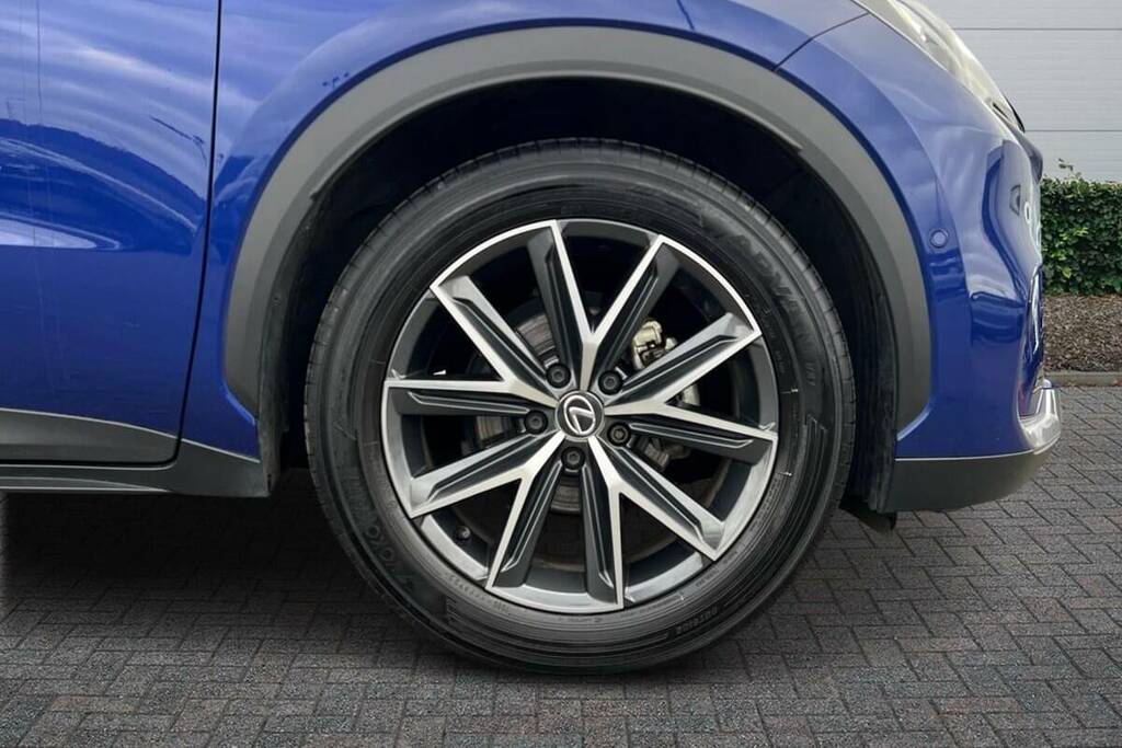 Lexus LBX 1.5 Takumi Design E-cvt HT73OCX Blue #6