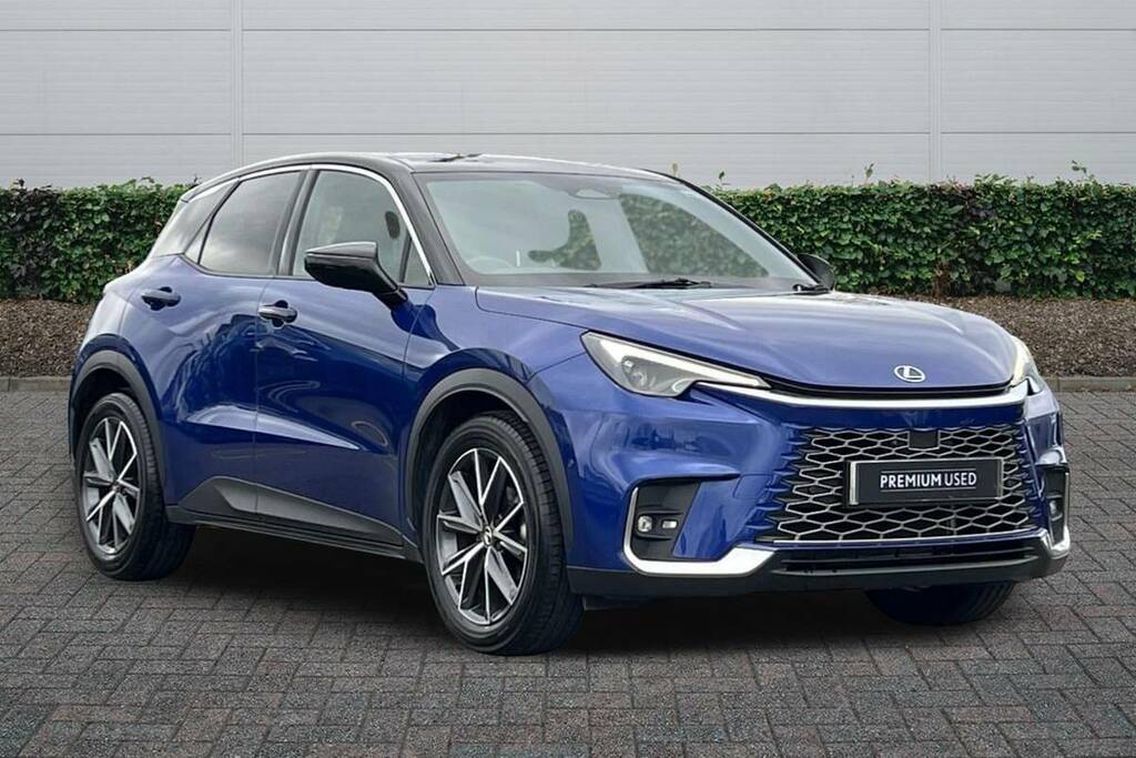 Lexus LBX 1.5 Takumi Design E-cvt Blue