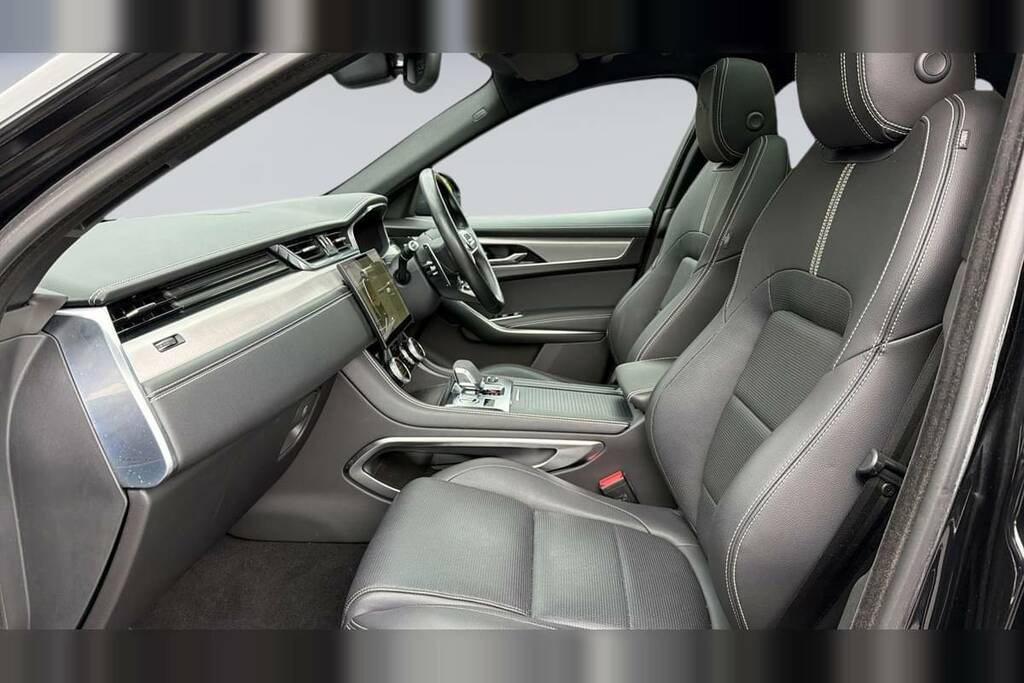 Jaguar F-Pace 3.0 D300 R-dynamic Se Awd Black #3